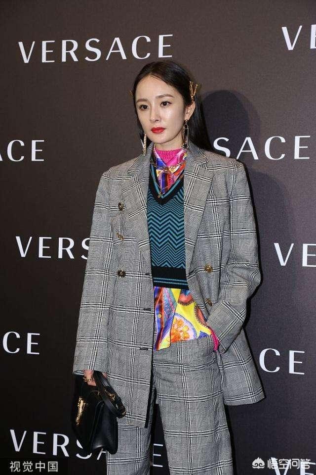 杨幂代言维密:英国维密宣布破产，是否意味着中国内衣市场比较有前景呢