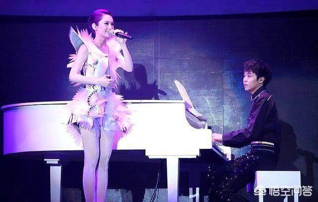 杨丞琳初恋送祝福:小鬼为何送祝福给杨丞琳？