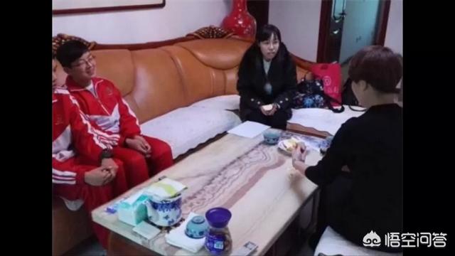 村上老师鱼狗:当年你们那里推荐的民师都是村上文化水平高的吗？
