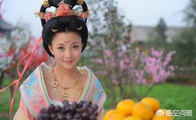 杨贵妃真实画像:真实杨贵妃身材修长，体态轻盈，为何会成为胖女人
