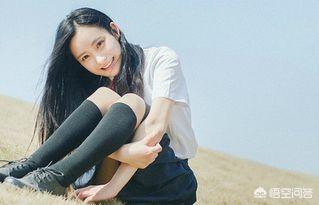 请问男生会问女朋友要钱给自己买英雄联盟的皮肤吗？