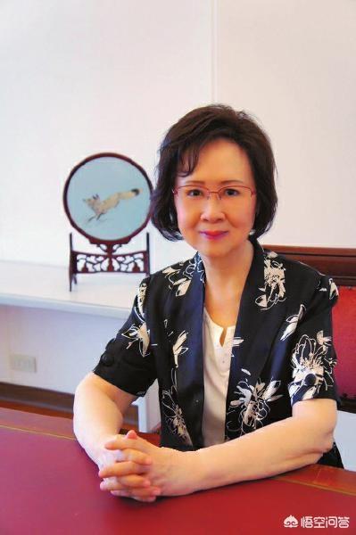 张睿悼念琼瑶丈夫:琼瑶遭老公原配控诉10年前夺夫内幕，各位怎么看啊？