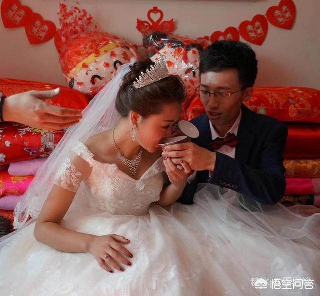 農村鄰居結婚辦酒,送200塊家裡四個人去吃好嗎