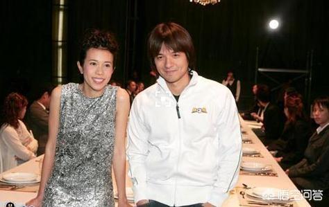 冯德伦和莫文蔚:为什么莫文蔚这么大了还要穿着如此性感？