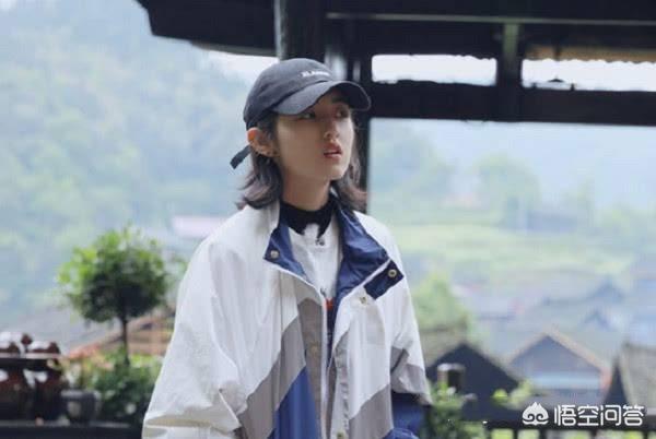 《向往的生活》中，张子枫看起来好像没化妆一样，她真的没化妆吗，《向往的生活3》中张子枫为何一直戴着帽子
