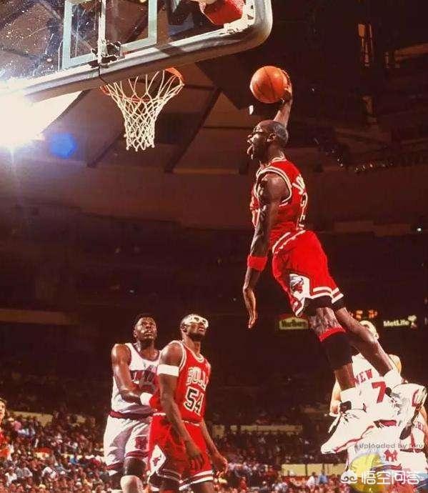 大虫罗德曼当年在公牛队场均只有5分，他为什么能和当年的乔丹皮蓬并称为三巨头？插图51