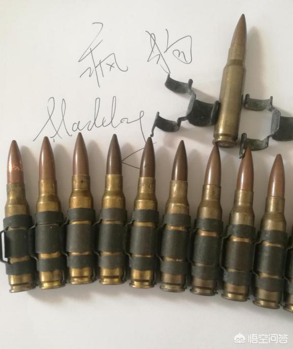 机枪是不可散弹链好还是可散弹链好?中国为何不用可散弹链?