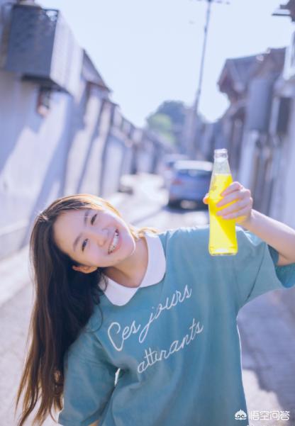 张格:电视剧《亲爱的热爱的》中小艾的演技如何生活中是什么样子的