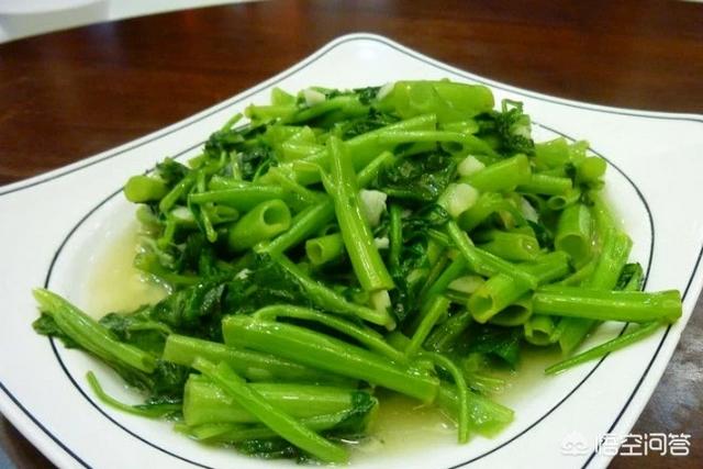 绿叶菜这样做入味不变色，干煸豆角怎么保持翠绿的颜色怎么做入味好吃