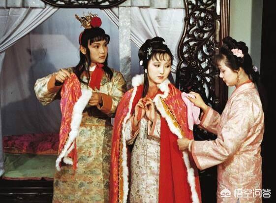 红楼梦原著,贾宝玉的酒宴上咏唱的《红豆曲》有映射吗？如果有,映射的是谁呢？