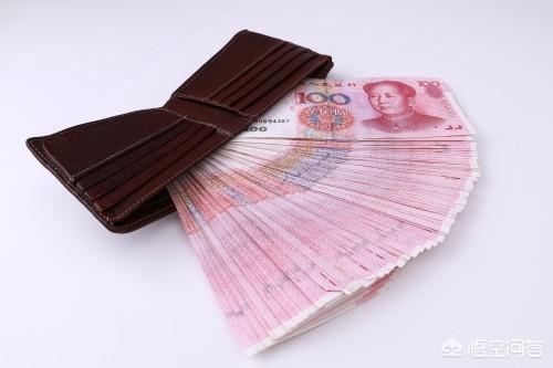 财富与知识学历没有必然的联系，知识渊博学历高的人不一定能成为富豪，这句话对吗？
