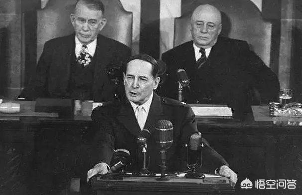 美国五星上将麦克阿瑟是怎样被解职的？为什么？插图107