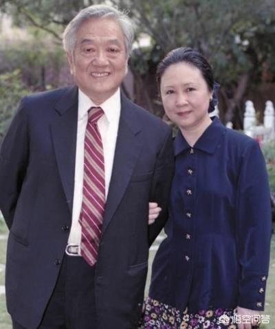 张睿悼念琼瑶丈夫:琼瑶遭老公原配控诉10年前夺夫内幕，各位怎么看啊？