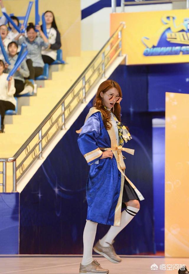 林志玲百花奖礼服:关于林志玲的百花奖礼服，你怎么看？你有什么想说的话？