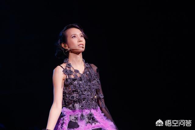 冯德伦和莫文蔚:为什么莫文蔚这么大了还要穿着如此性感？