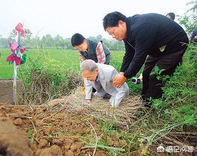 大年三十,正月十五,三大鬼节(清明节,盂兰节,寒衣节,逝者祭日…都