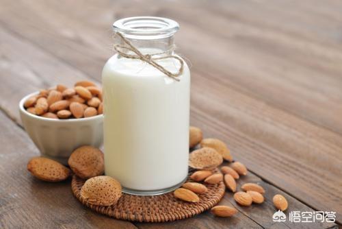 牛奶和酸奶谁的蛋白质更高一些，酸奶与牛奶补钙效果哪个好酸奶与牛奶的营养成分一样吗