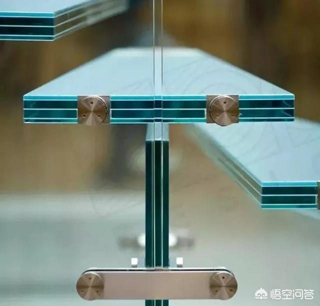 楼梯设计效果图,家里的楼梯该怎么装修才好？