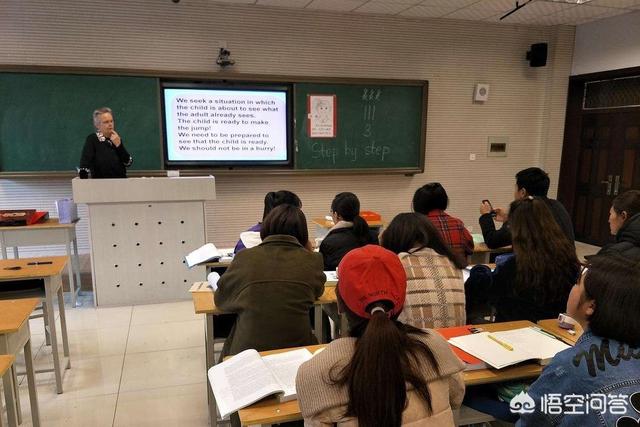 姜文去世:为什么感觉姜文的电影里有意表达群众是愚昧的