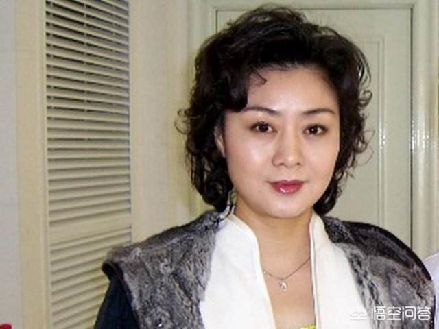 李维康简历:被不少人称为“京剧第一美人”的李胜素，究竟是个怎样的人？