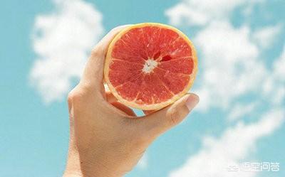 一个30岁的女人,把自己病历和输液体的手发朋友圈,是什么意思？