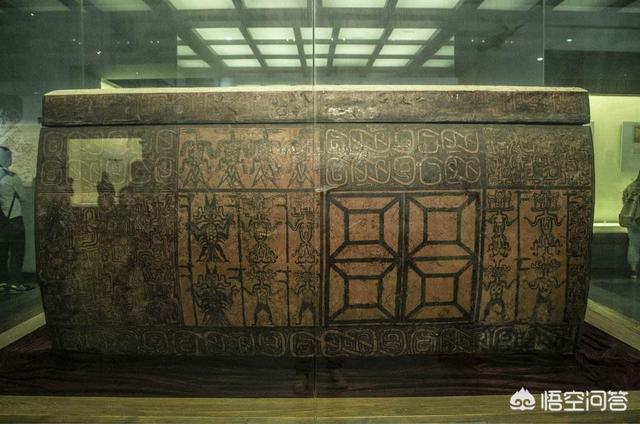 曾侯乙的嘴里为什么含了那么多的小动物？这些小动物是干什么用的？插图94