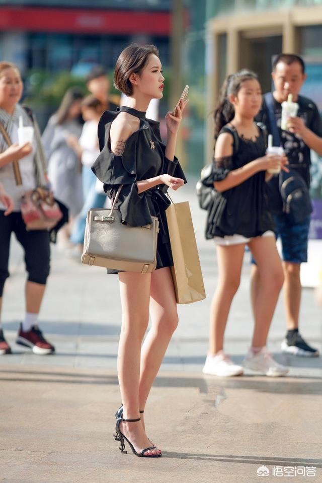 绑带高跟鞋图片大全:女生穿牛仔裤穿什么高跟鞋好看？