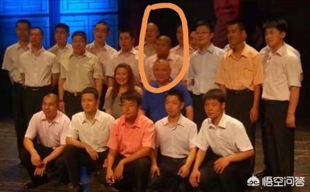 德云社的公开申明称吴鹤臣是签约演员，而非郭德纲亲传弟子，你如何看待两者差别？