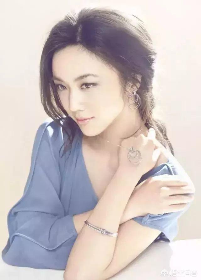 女生戴银手镯好吗,送女生银手镯买什么样的好？