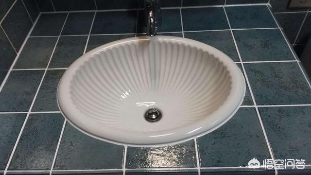 为什么房子没人住会发霉,住了几年的房子，出现小霉点是什么原因？