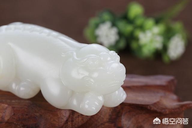 三种女人不适合戴玉,自己的两个女儿戴玉，戴什么样的寓意好？