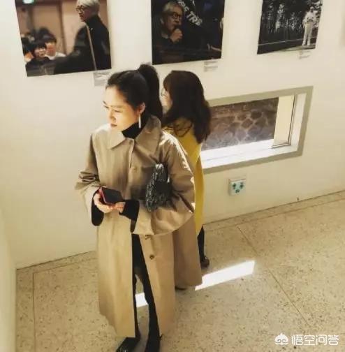 河正宇孔孝真:#年底扫货#“人肉种草机”孔孝真给我们提供过哪些穿搭套路？