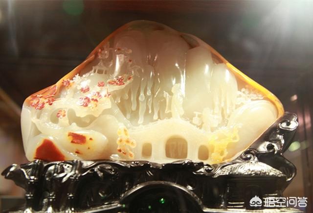 冰种石英石原石图片,蜡石与黄色的石英石有何区别？