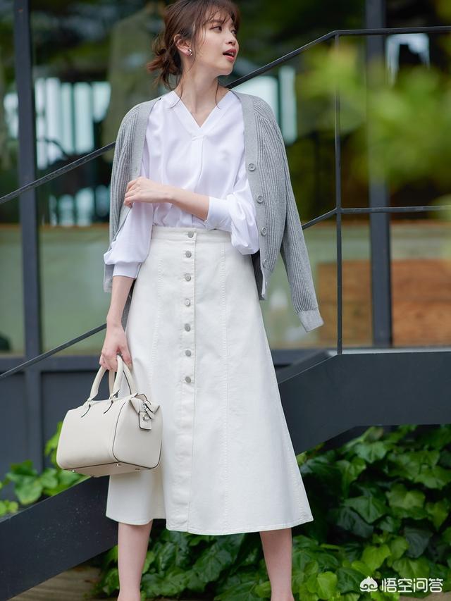 mink是什么颜色的衣服:瘦的人适合穿什么颜色的衣服？