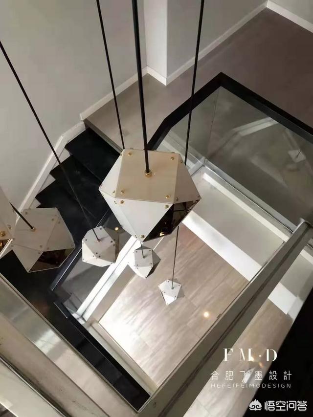 楼梯设计效果图,家里的楼梯该怎么装修才好？