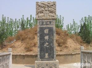 貂蝉被送给关羽后，关羽为什么杀她？