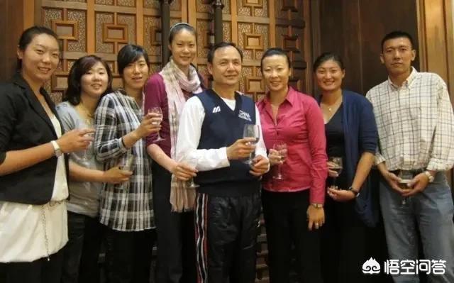 女排魏秋月老公是谁:国家女排缺二传助教，为什么请的是魏秋月而不是郑宗源