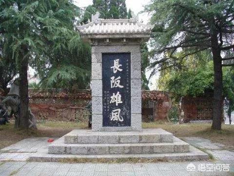 关羽墓出土青龙偃月刀:关羽的刀重82斤，吕布的方天画戟却重48斤为什么