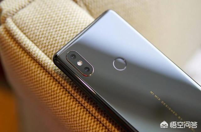 现在入手小米mix2s和小米9se哪个划算