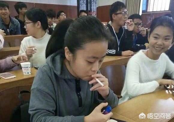 哪个年龄段的孩子最令父母担忧？