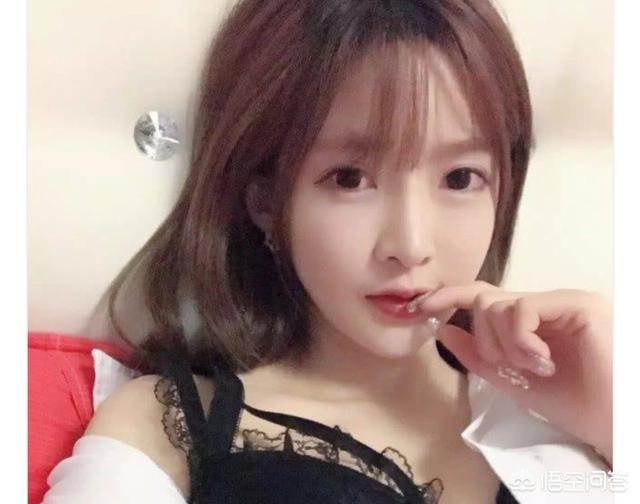 斗鱼女主播放话开通皇帝就可带走,立马有水友开通皇帝,秒收30发超火！你怎么看？