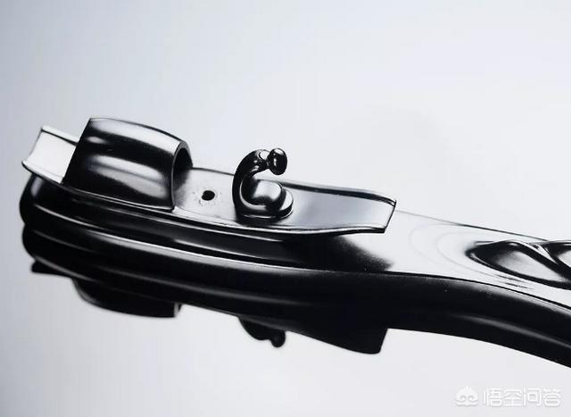 和田玉墨玉手表值多少钱,这是和田玉牌子吗？值多少钱？