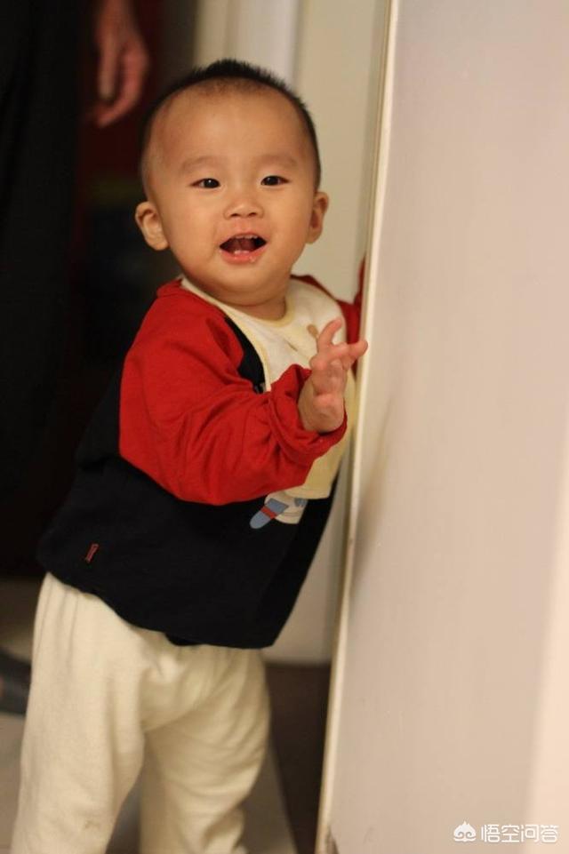 如何区分积食呕吐和受凉呕吐:孩子感冒发烧、积食呕吐，该怎么办？