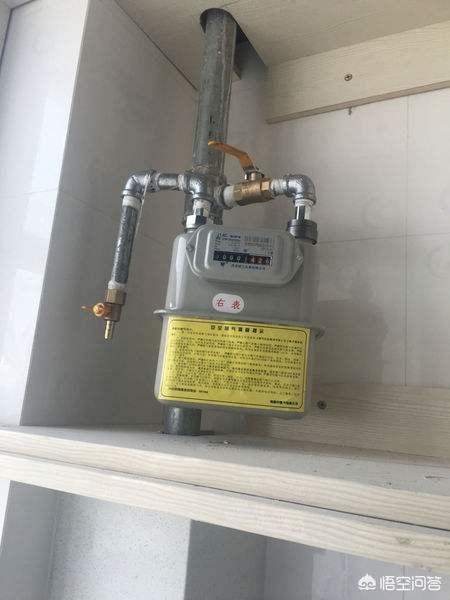 新住宅如果开通天然气,要求厨房必须安门,否则燃气公司不予受理,这个