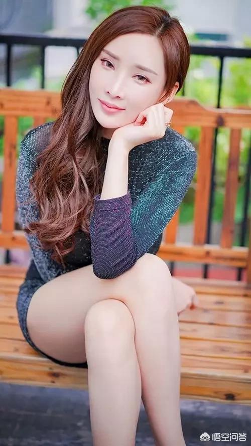 大学谈了三年最后了解到他家里没钱,可两个人又有感情。他想闯荡,而我想安逸怎么办？