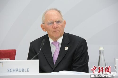 德国防暴犬图片:请问德牧攻击性真的很强吗？