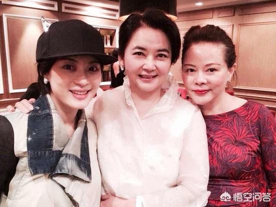 蒋勤勤和孙俪同父异母:赵丽颖的表妹好美！还有哪些明星有个比自己还美的亲戚？