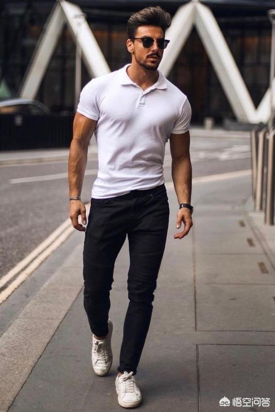 小苍男人装:四十岁左右的男人夏季怎样搭配衣服更有型？（配图满分）？