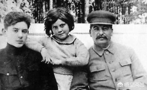 斯大林的儿子雅科夫,在集中营中,为何不愿意活下去？