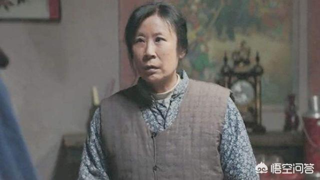 苏小明的歌:对曝光歌唱家苏小明曝粗口一事的偷拍行为，你怎么看？